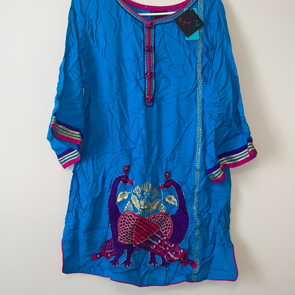 Indian Rang Ja AquaMoore (Ferozi) 2-piece dress with shirt and stole.